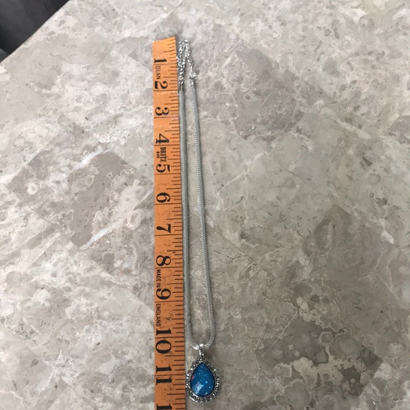 PRICE DROP 🌻 Blue Antique Silver Pendant Necklace - Picture 4 of 4